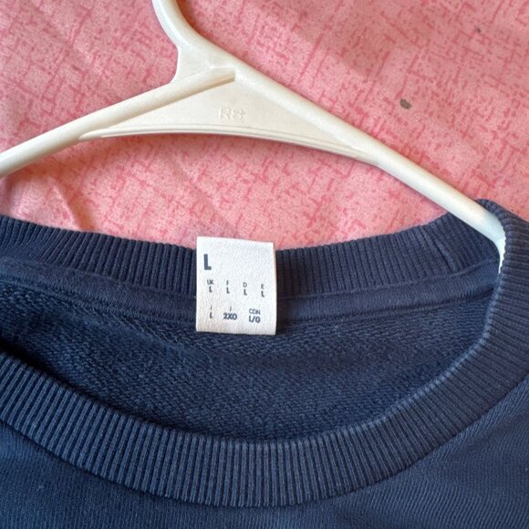 Reebok Sweatshirt Navy Blue Pullover Crewneck Small Logo Athletic Casual Unisex - Picture 2 of 4